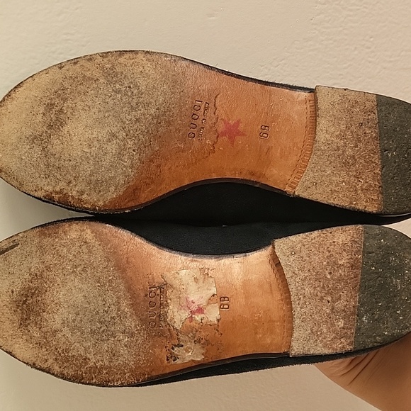 Authentic Gucci Navy Loafer - Picture 7 of 10
